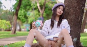 Jasminej泡沫气泡公主户外暴露。